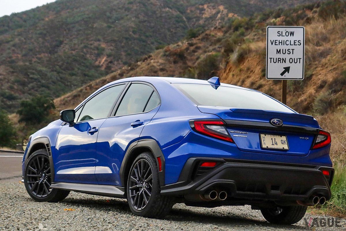スバル「WRX」のMT仕様は、CVTでは得られないドライビングプレジャーを味わえる。日本での発売にも期待したい