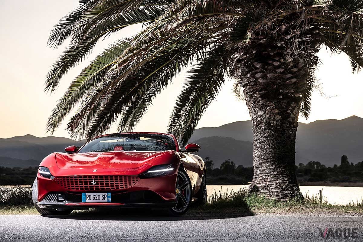 美しいルックスと上々の使い勝手、そして走らせれば快感でオープンカーの歓びも存分に堪能できるフェラーリ「ローマ スパイダー」