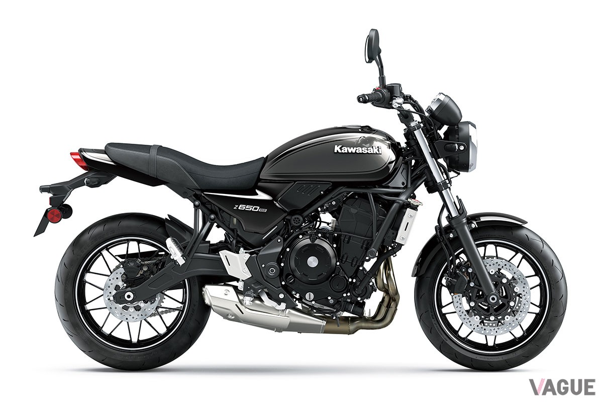 往年の「Z650」をオマージュしたカラーリング“キャンディミディアムレッド”を新採用したカワサキ「Z650RS」の2024年モデル