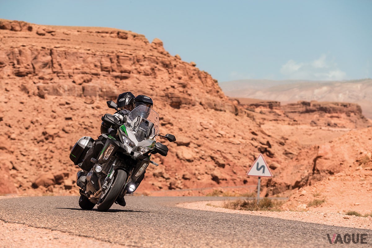 アドベンチャースタイルのビッグバイクであるカワサキ新型「VERSYS 1000 SE」は峠道もロングツーリングも存分に楽しめる