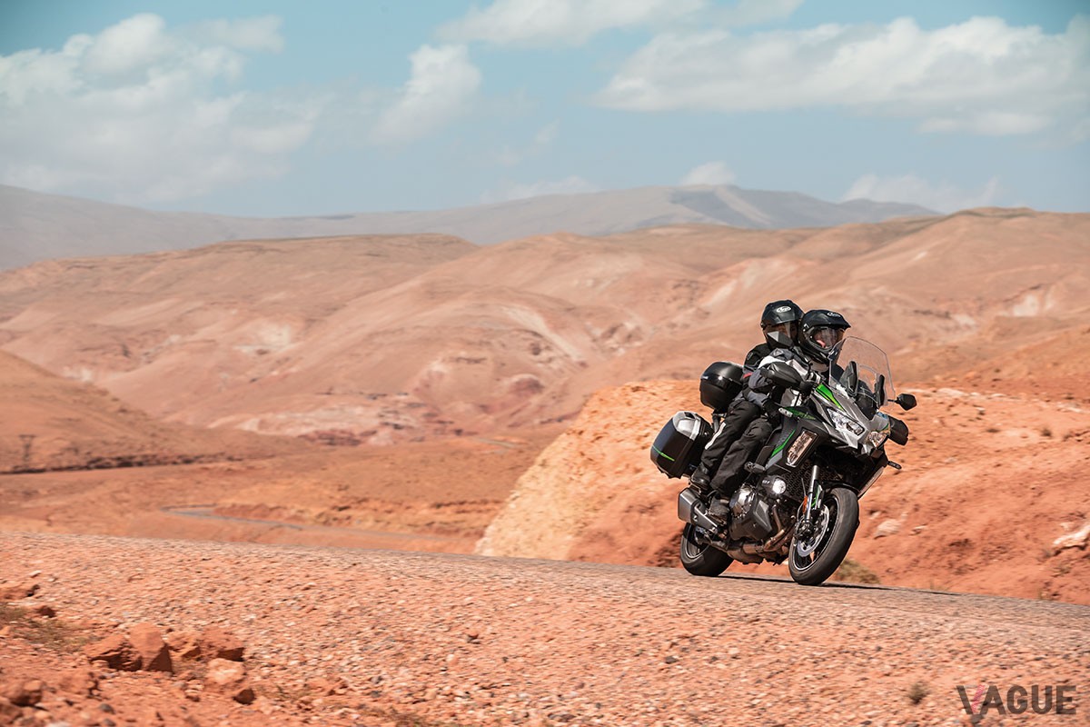 アドベンチャースタイルのビッグバイクであるカワサキ新型「VERSYS 1000 SE」は峠道もロングツーリングも存分に楽しめる
