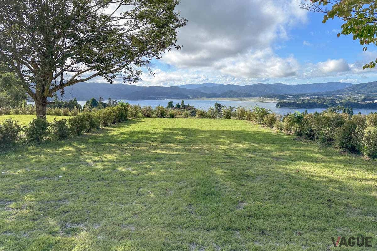 広田湾の絶景が楽しめる区画サイトも