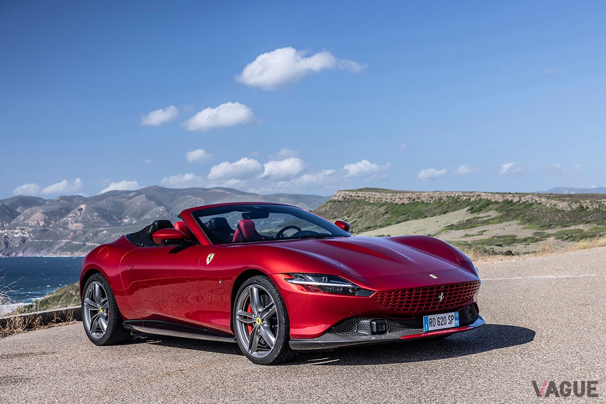 美しいルックスと上々の使い勝手、そして走らせれば快感でオープンカーの歓びも存分に堪能できるフェラーリ「ローマ スパイダー」