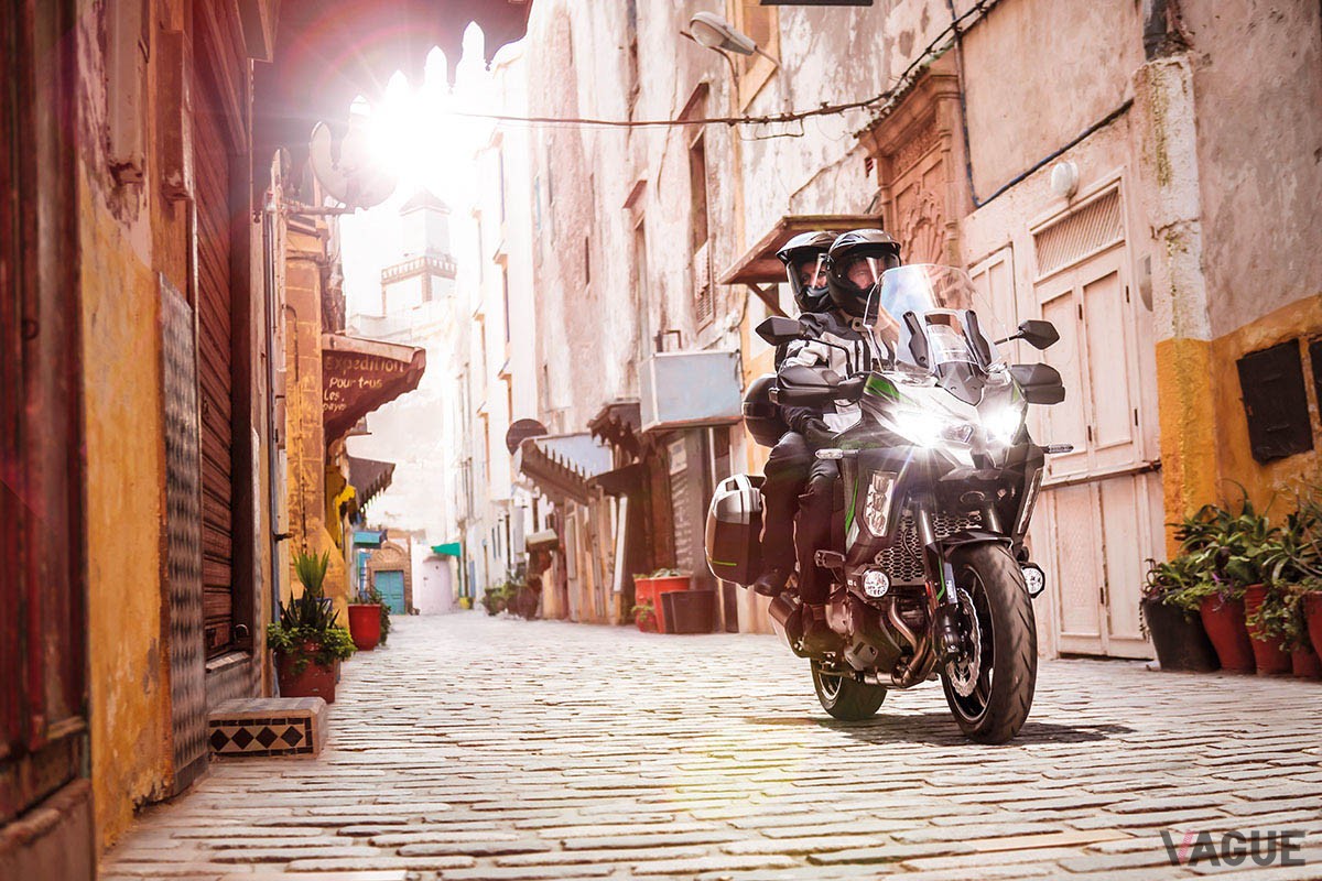 アドベンチャースタイルのビッグバイクであるカワサキ新型「VERSYS 1000 SE」は峠道もロングツーリングも存分に楽しめる