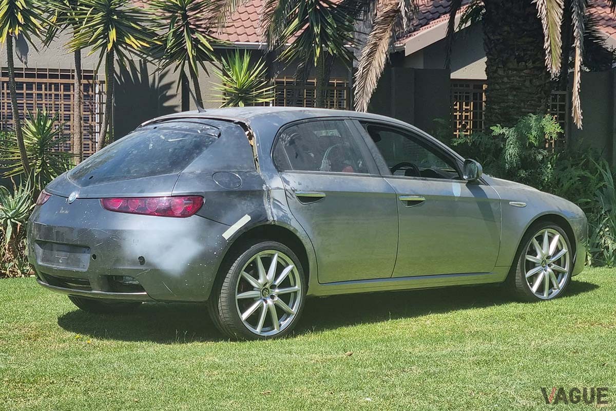 アルファ ロメオ「159」に「ブレラ」のリアセクションを取りつけ、5ドアハッチバック化したモデルも（C）Facebook『Johan Ackermann』