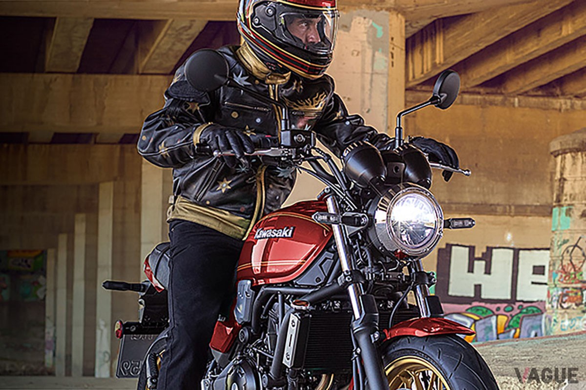往年の「Z650」をオマージュしたカラーリング“キャンディミディアムレッド”を新採用したカワサキ「Z650RS」の2024年モデル
