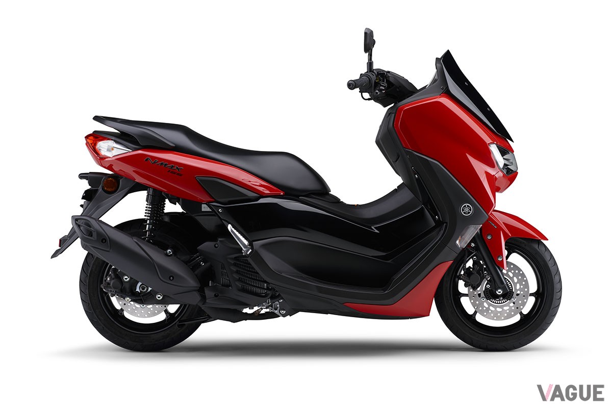 メタリックなホワイトとソリッドなレッドの2色が新たに加わり、全4色のカラー展開となったヤマハの軽二輪スクーター新型「NMAX155 ABS」