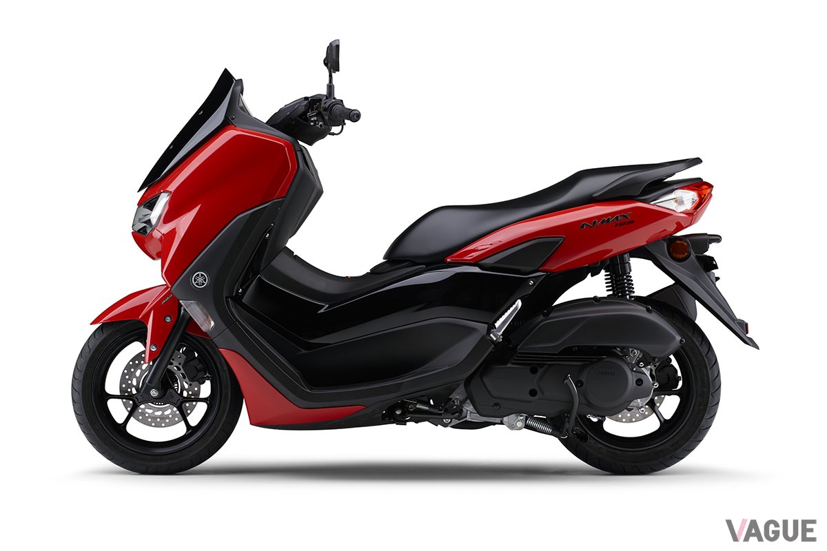メタリックなホワイトとソリッドなレッドの2色が新たに加わり、全4色のカラー展開となったヤマハの軽二輪スクーター新型「NMAX155 ABS」