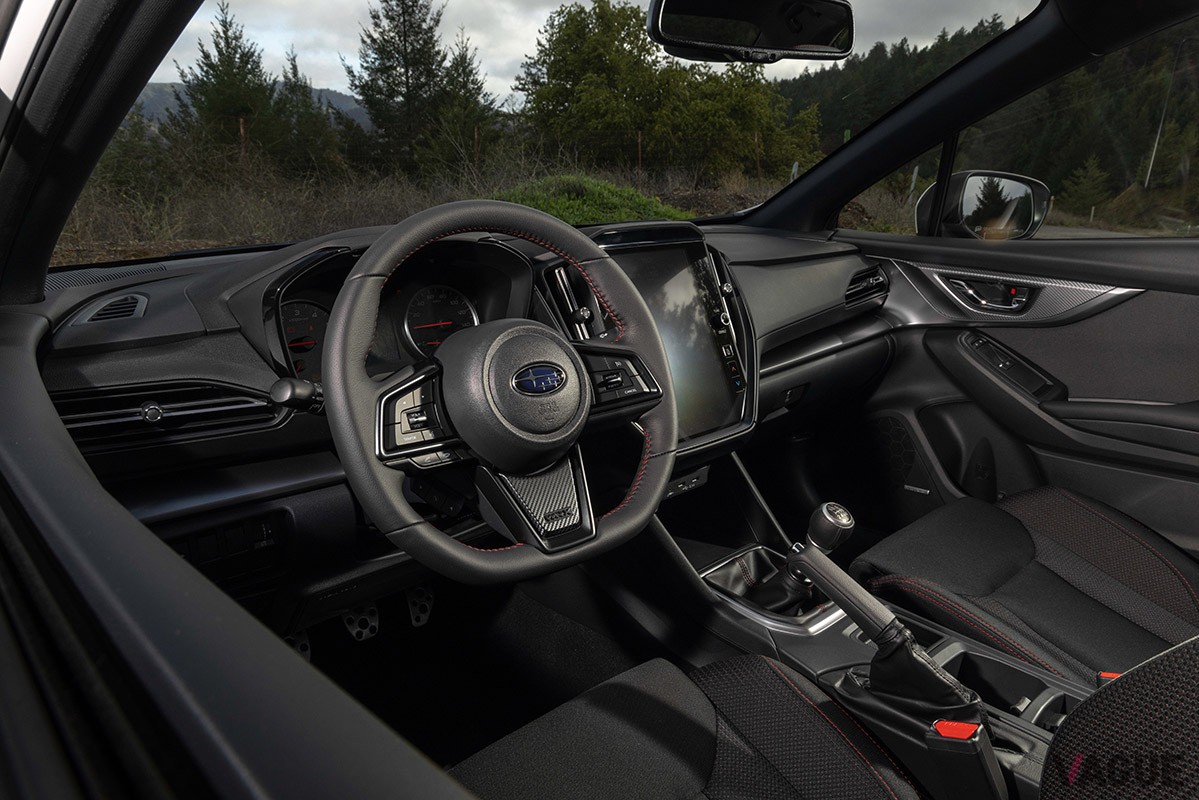スバル「WRX」のMT仕様は、CVTでは得られないドライビングプレジャーを味わえる。日本での発売にも期待したい