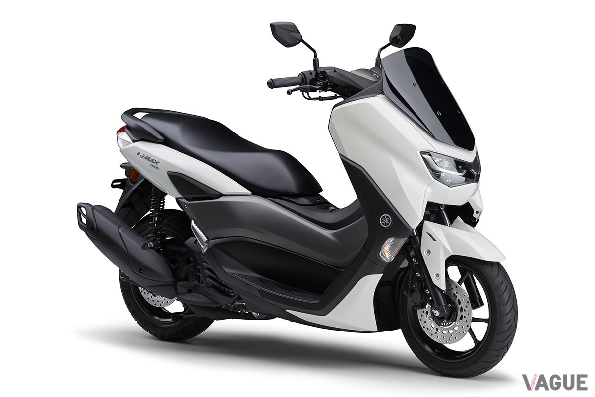 メタリックなホワイトとソリッドなレッドの2色が新たに加わり、全4色のカラー展開となったヤマハの軽二輪スクーター新型「NMAX155 ABS」
