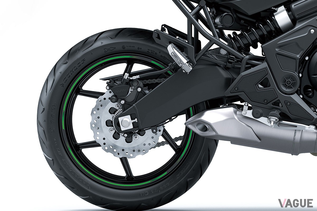 8年ぶりに復活するカワサキ「VERSYS 650」は、日常使いからロングツーリング、アグレッシブな走りまで、多彩なシーンで楽しめる