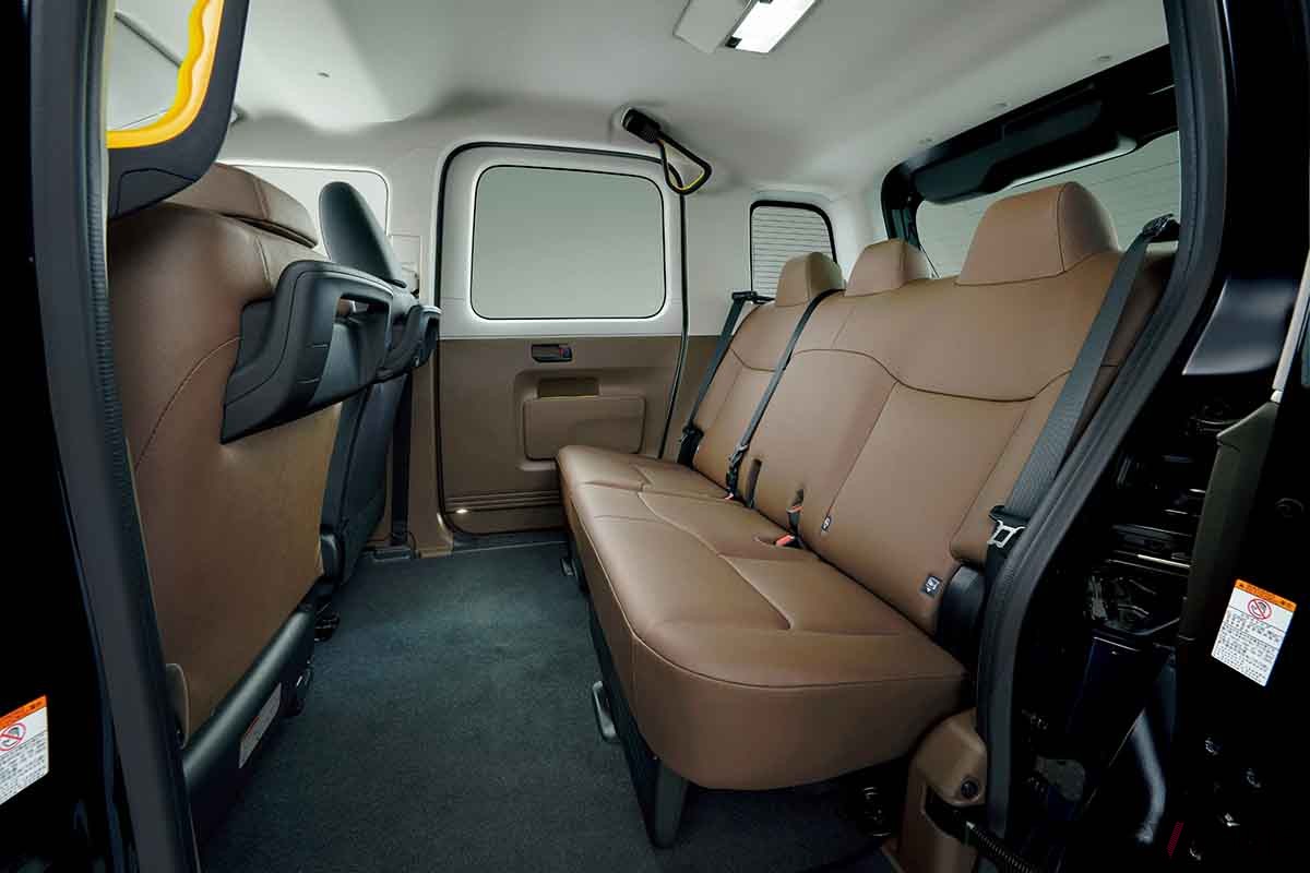 トヨタ「JPN TAXI」のインテリア