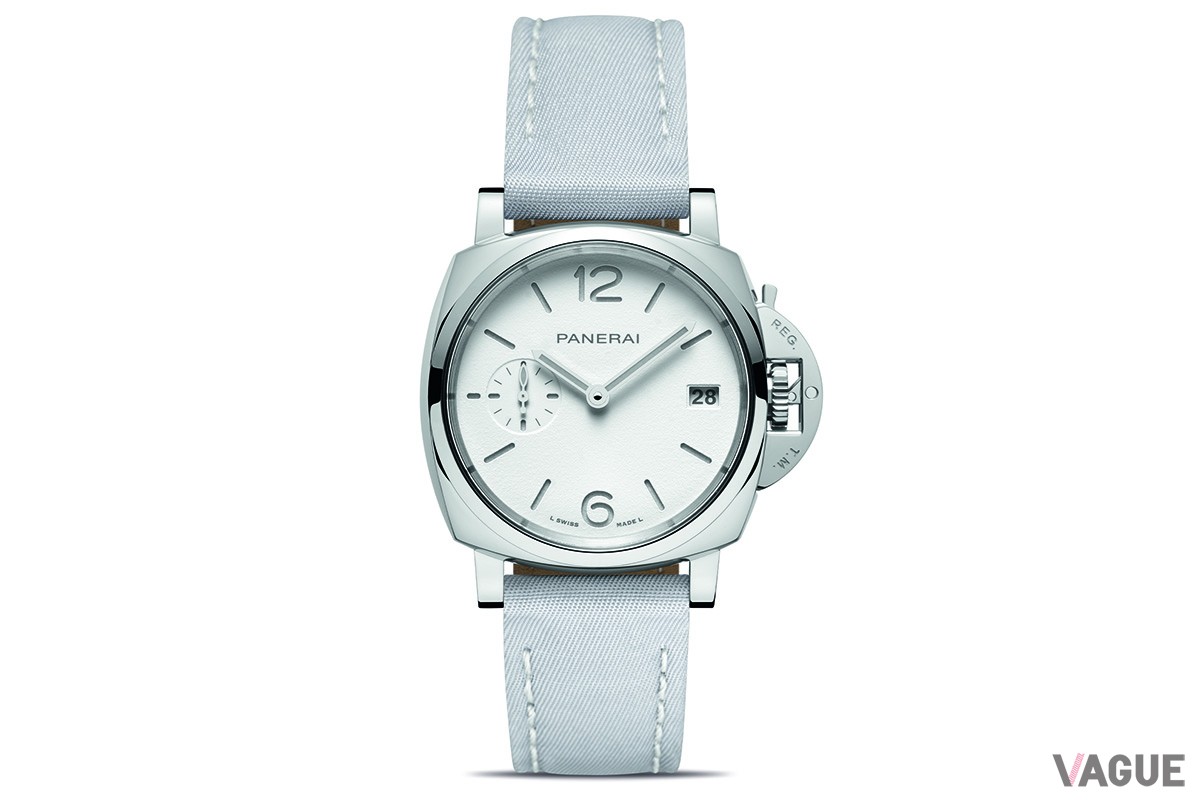 清潔感を感じさせるシルバーホワイト38mmモデル（品番：PAM01426、91万3000円）