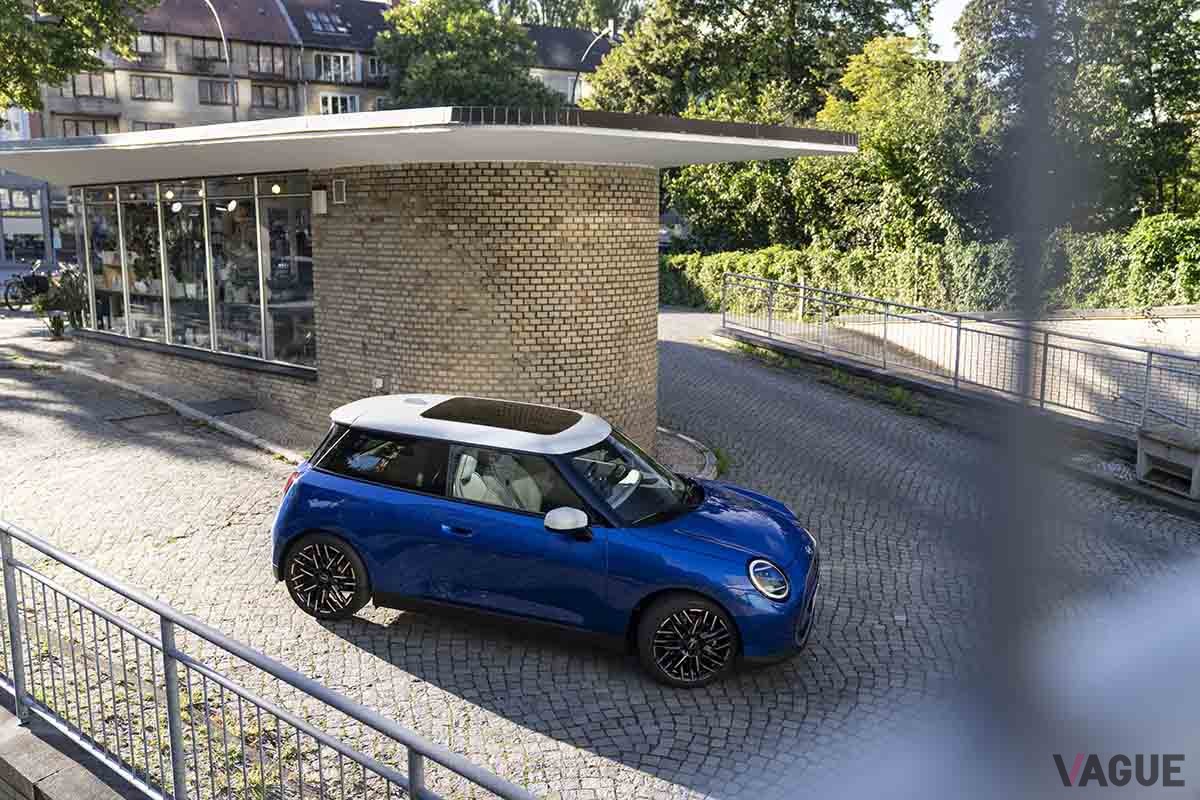 新型「ミニ・クーパーSE 3ドア」