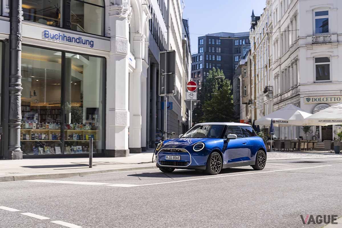 新型「ミニ・クーパーSE 3ドア」