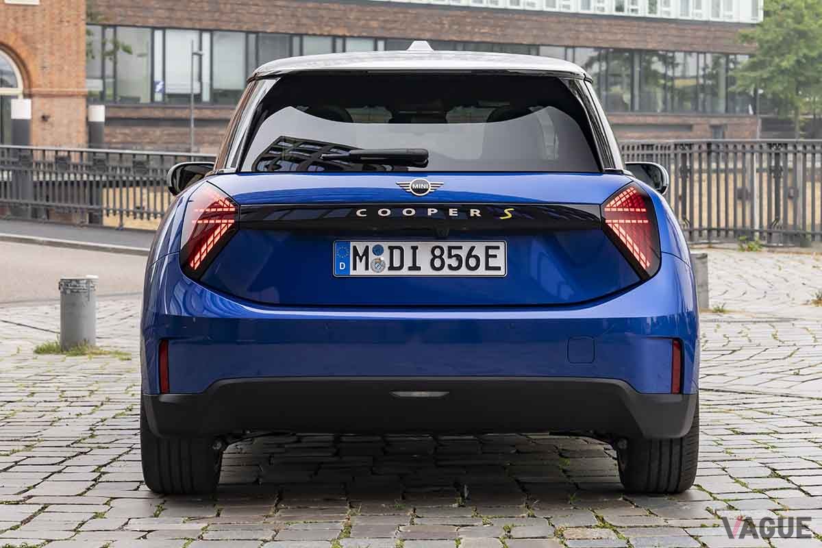 新型「ミニ・クーパーSE 3ドア」