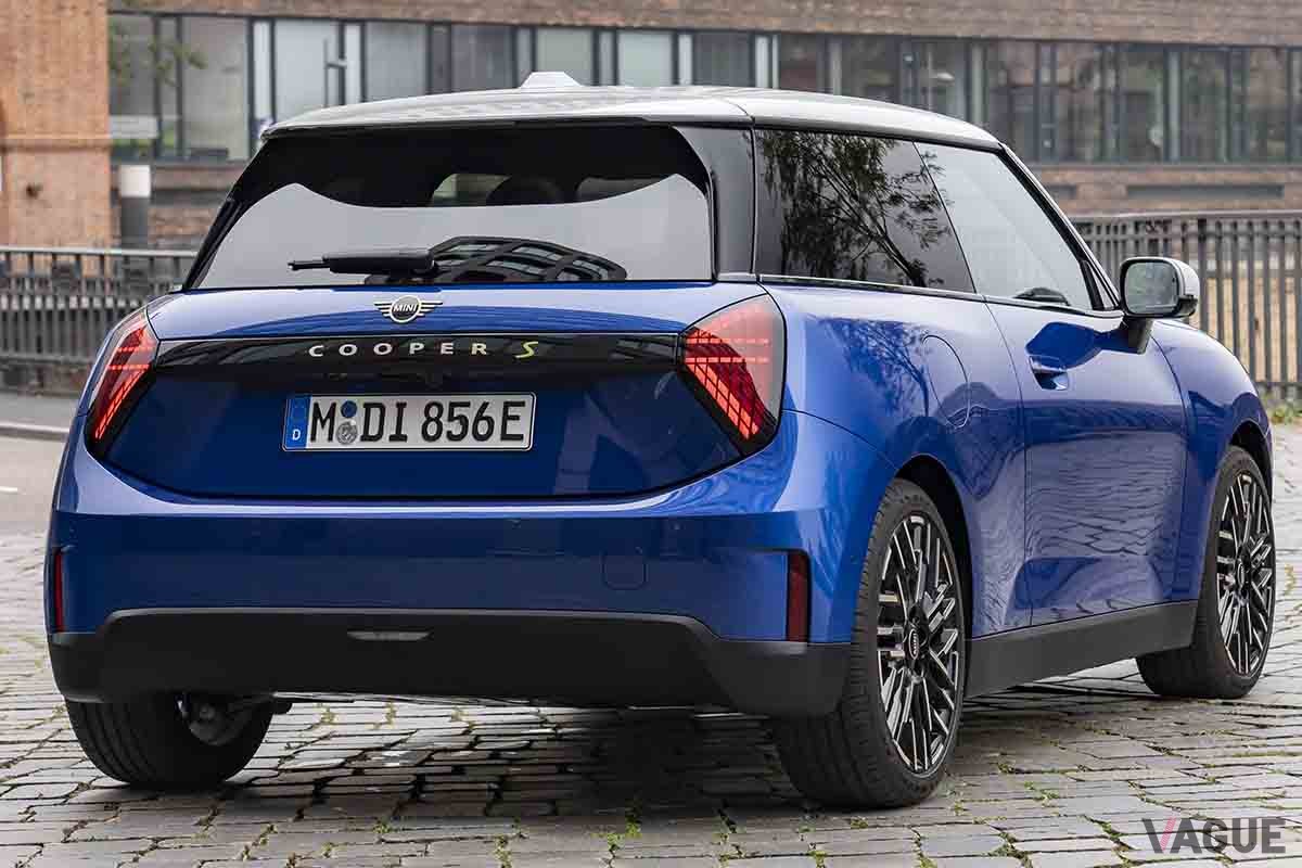 新型「ミニ・クーパーSE 3ドア」