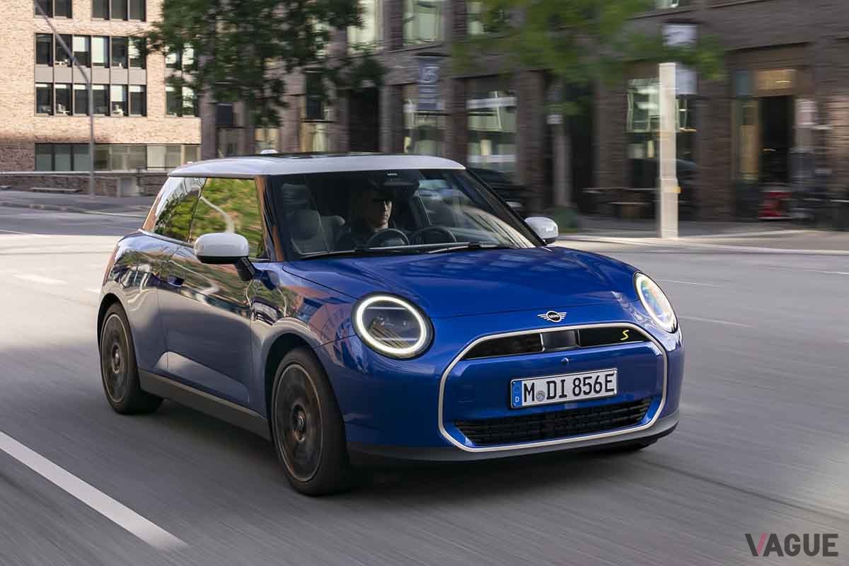 新型「ミニ・クーパーSE 3ドア」