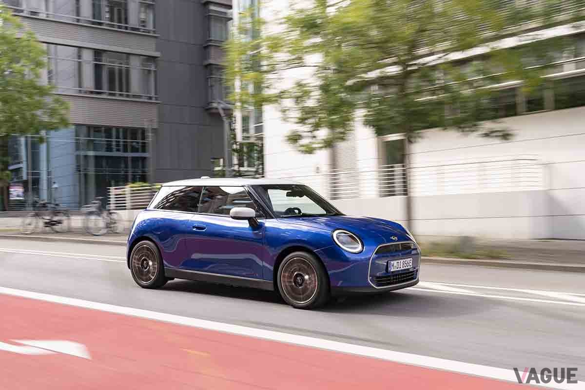 新型「ミニ・クーパーSE 3ドア」