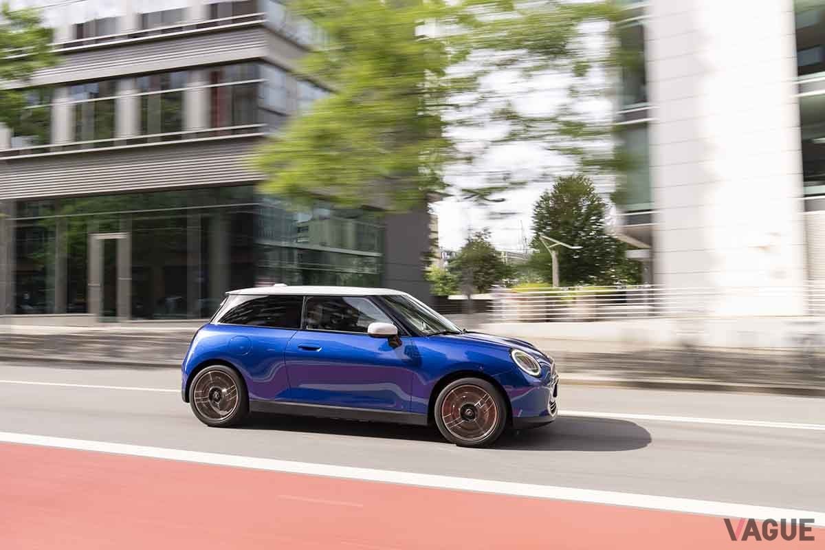 新型「ミニ・クーパーSE 3ドア」