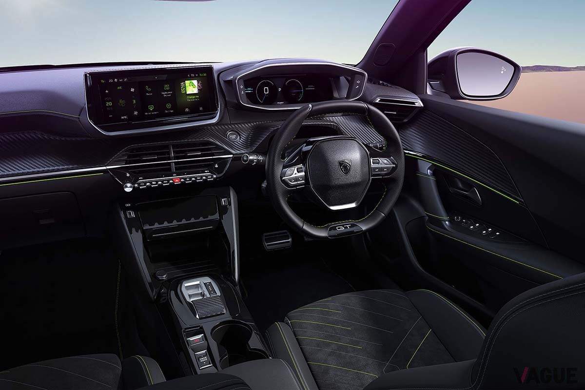 プジョー改良新型「2008」のインテリア