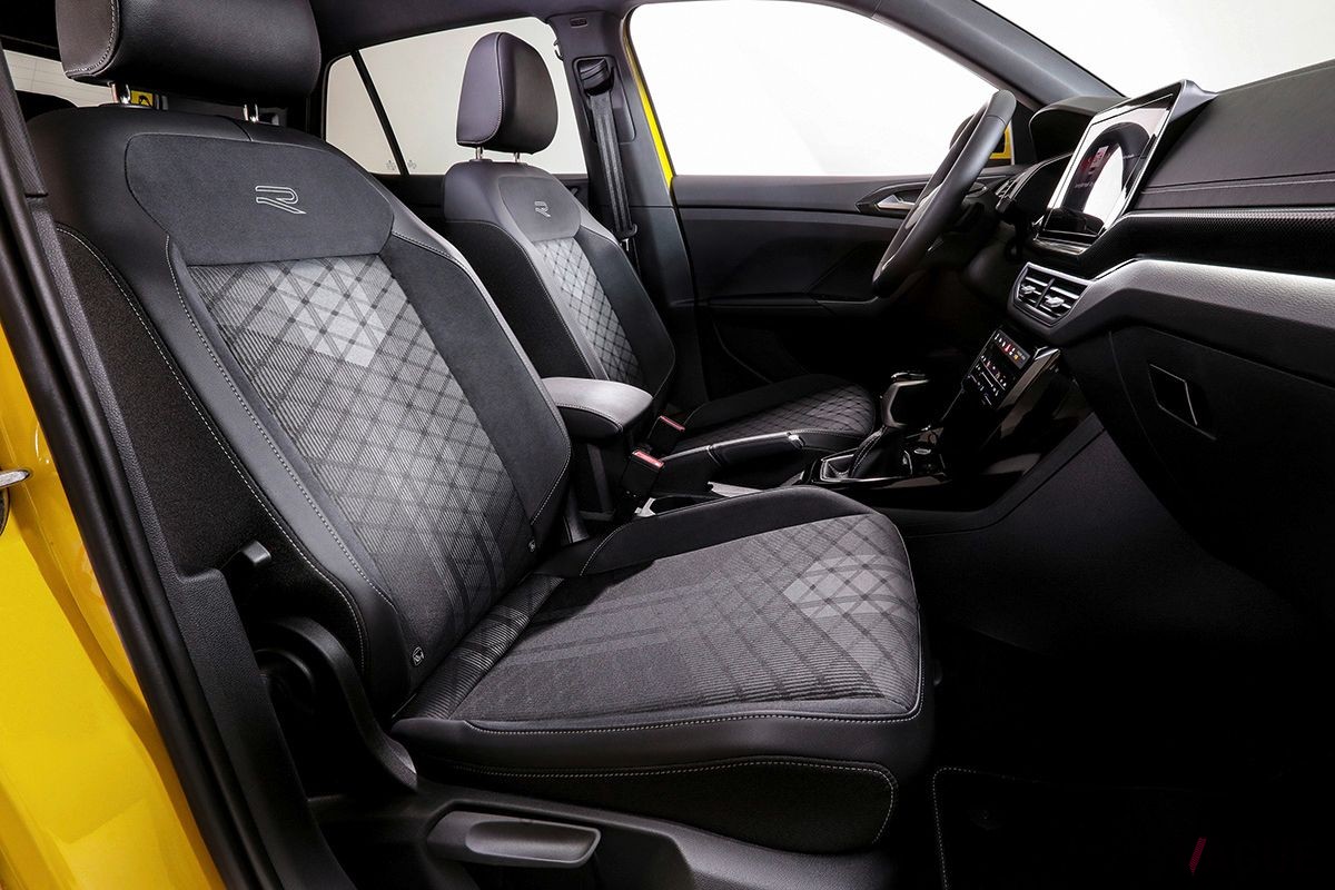 VW改良新型「Tクロス」のインテリア