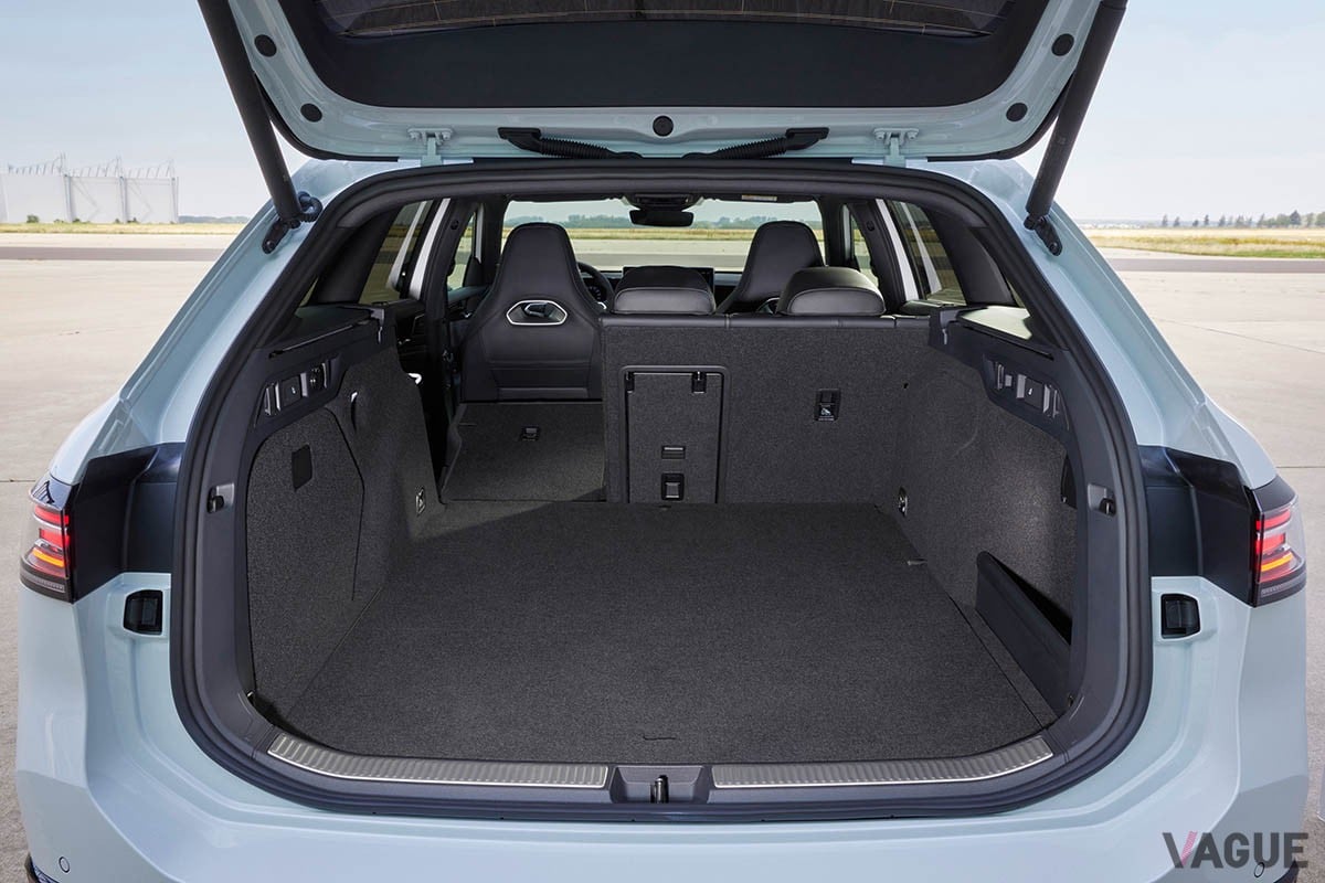 マーケットニーズの変化を受け、ステーションワゴン＝ヴァリアントのみのラインナップとなったVW新型「パサート」