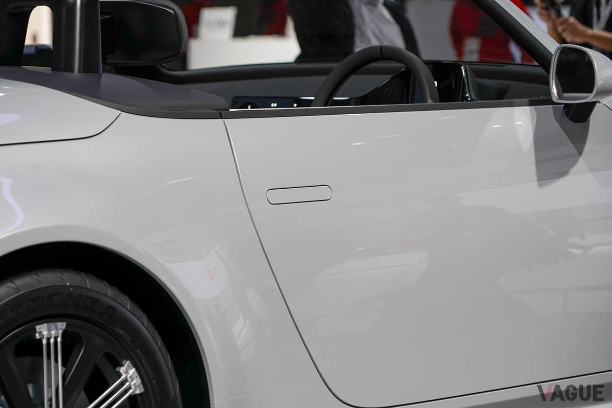 ダイハツ工業が「ジャパンモビリティショー2023」に出展したコンセプトカー「ビジョン・コペン」