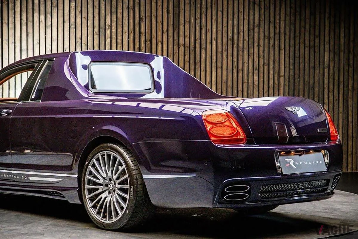 荷台を設けたことで印象が一変したリアスタイル（C）PISTONHEADS