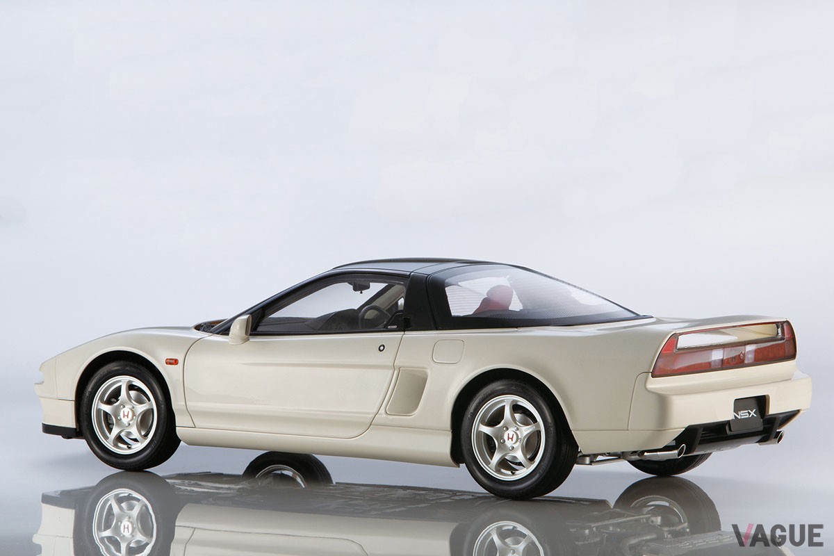 全号購読するとホンダ「NSX-R」（E-NA1型）の1/8スケールダイキャストカーが完成するデアゴスティーニの週刊『Honda NSX-R』