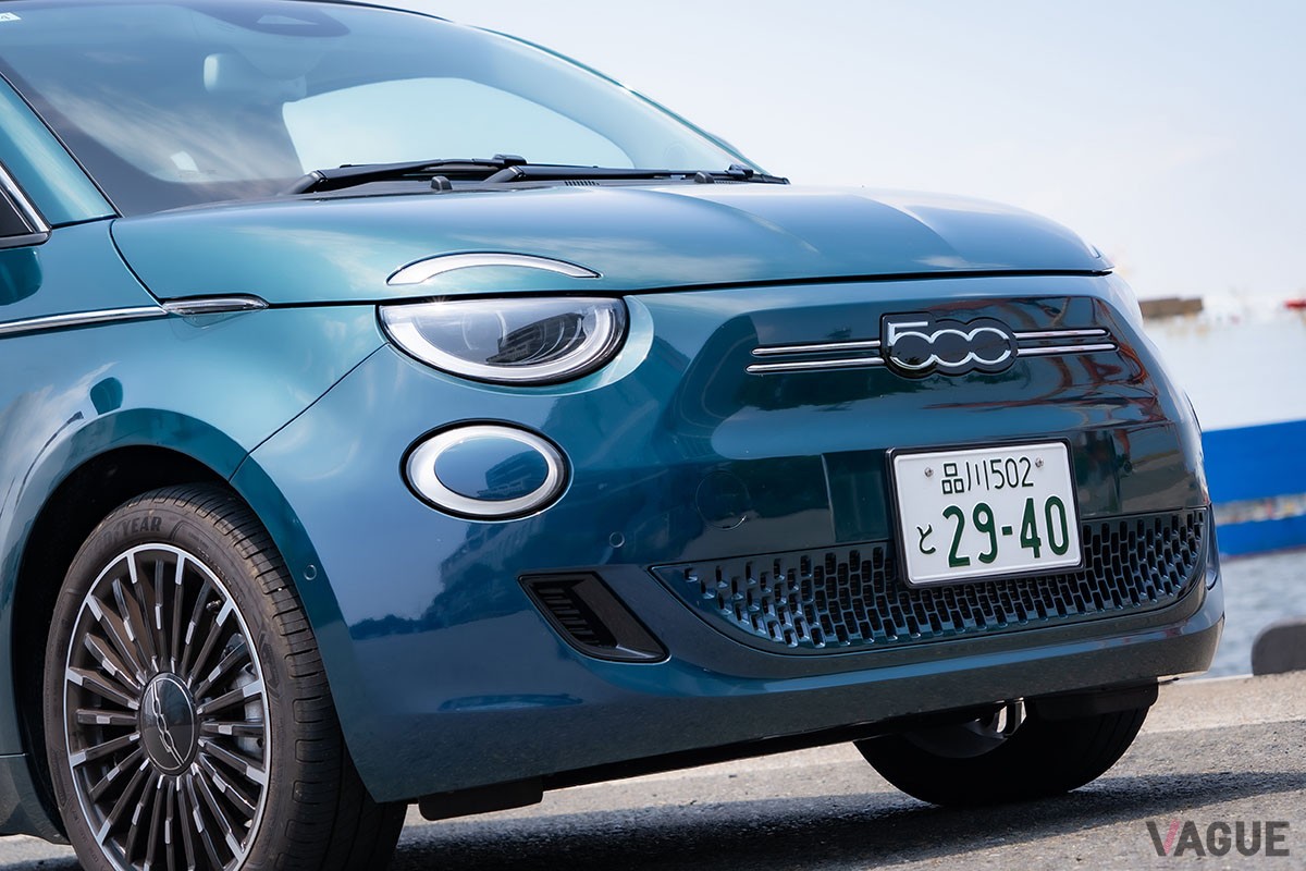 フィアット「500e」と2週間暮らしてEVの美点と欠点を実感。自宅に充電設備があり“2台持ち”が許されるなら、導入へのハードルは意外と低いかも