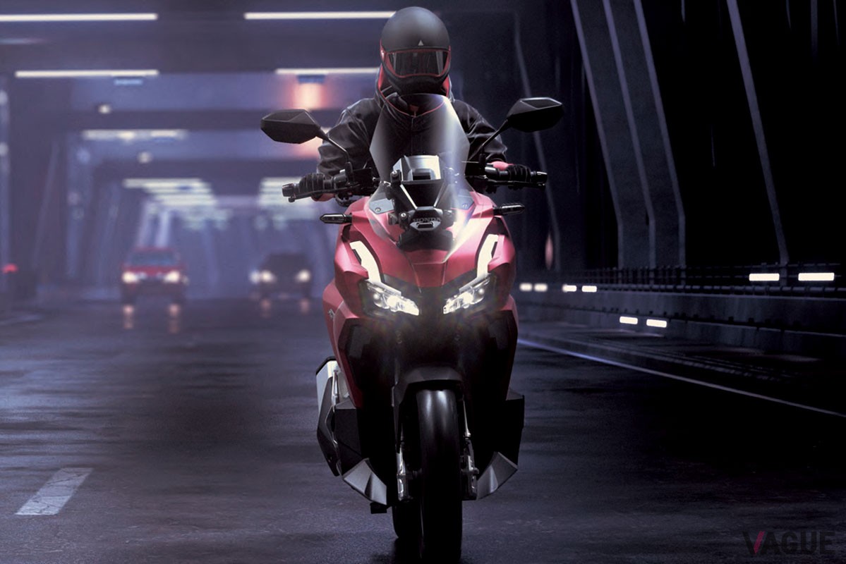 アドベンチャースタイルが個性的なホンダのスクーター「ADV160」に新色パールボスポラスブルーを設定した2024年モデルが登場