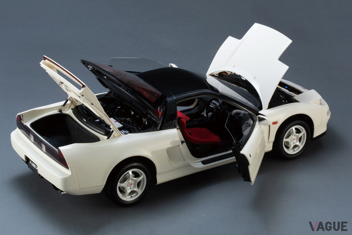 全号購読するとホンダ「NSX-R」（E-NA1型）の1/8スケールダイキャストカーが完成するデアゴスティーニの週刊『Honda NSX-R』