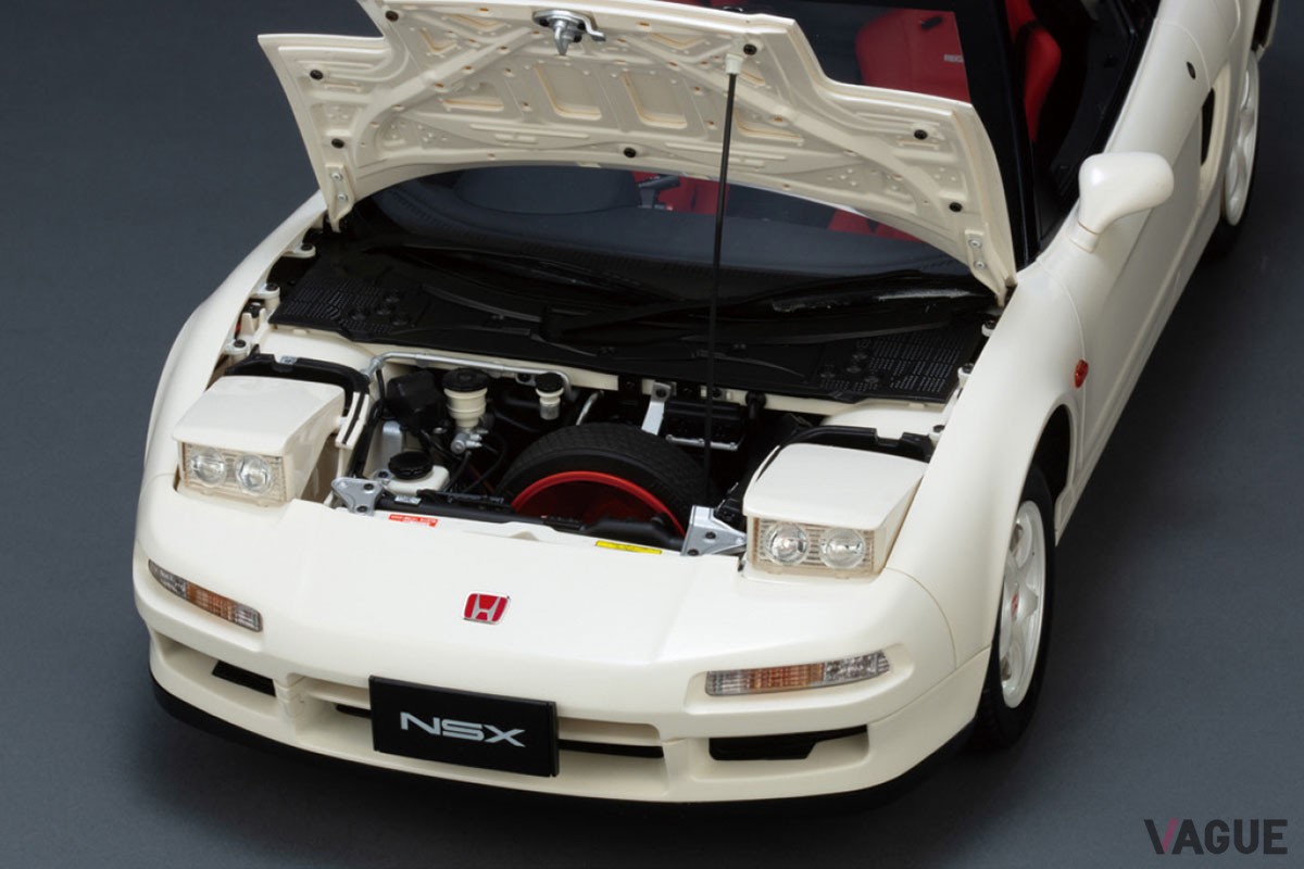 全号購読するとホンダ「NSX-R」（E-NA1型）の1/8スケールダイキャストカーが完成するデアゴスティーニの週刊『Honda NSX-R』