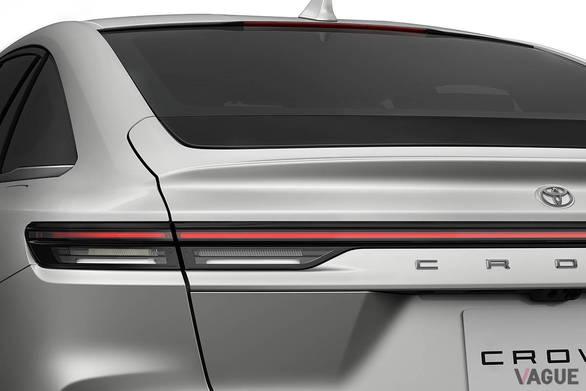 トヨタ新型「クラウン・セダン」