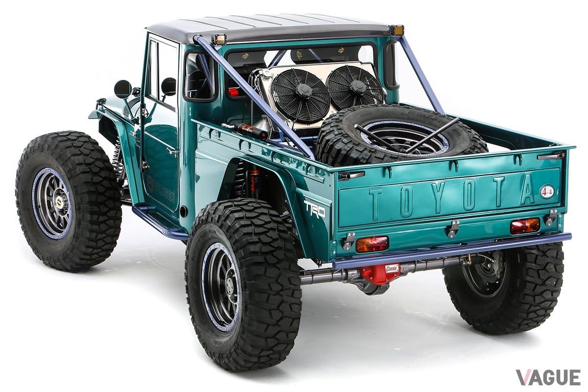 北米トヨタが世界初公開したカスタムカー「FJブルーザー」