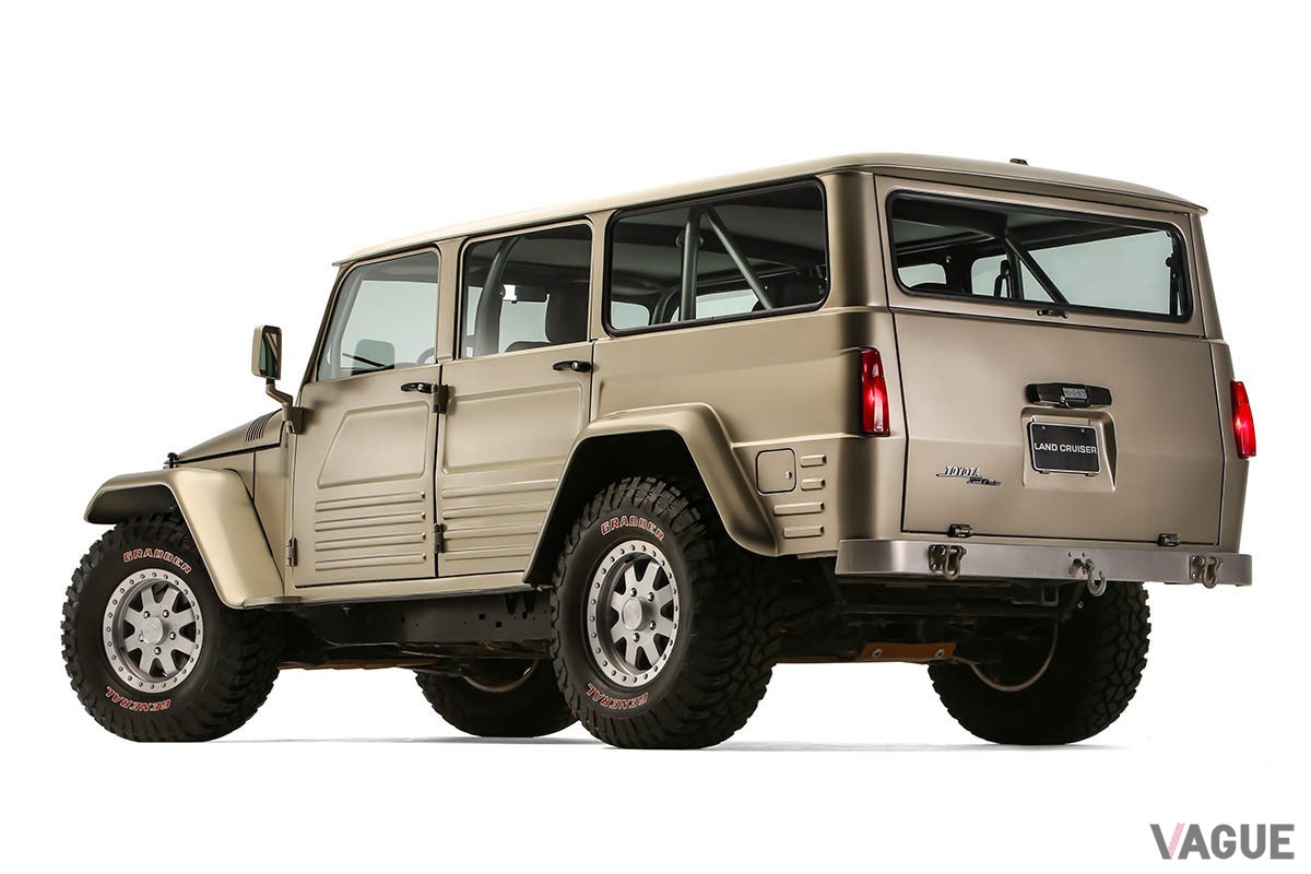 北米トヨタがSEMAショー2023に出展した「レトロクルーザー」。1999年に企画された“FJ45”型「ランドクルーザー」ベースのカスタムカーだ
