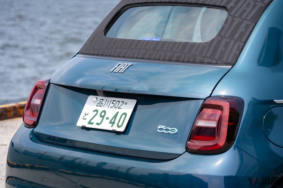 フィアット「500e」と2週間暮らしてEVの美点と欠点を実感。自宅に充電設備があり“2台持ち”が許されるなら、導入へのハードルは意外と低いかも