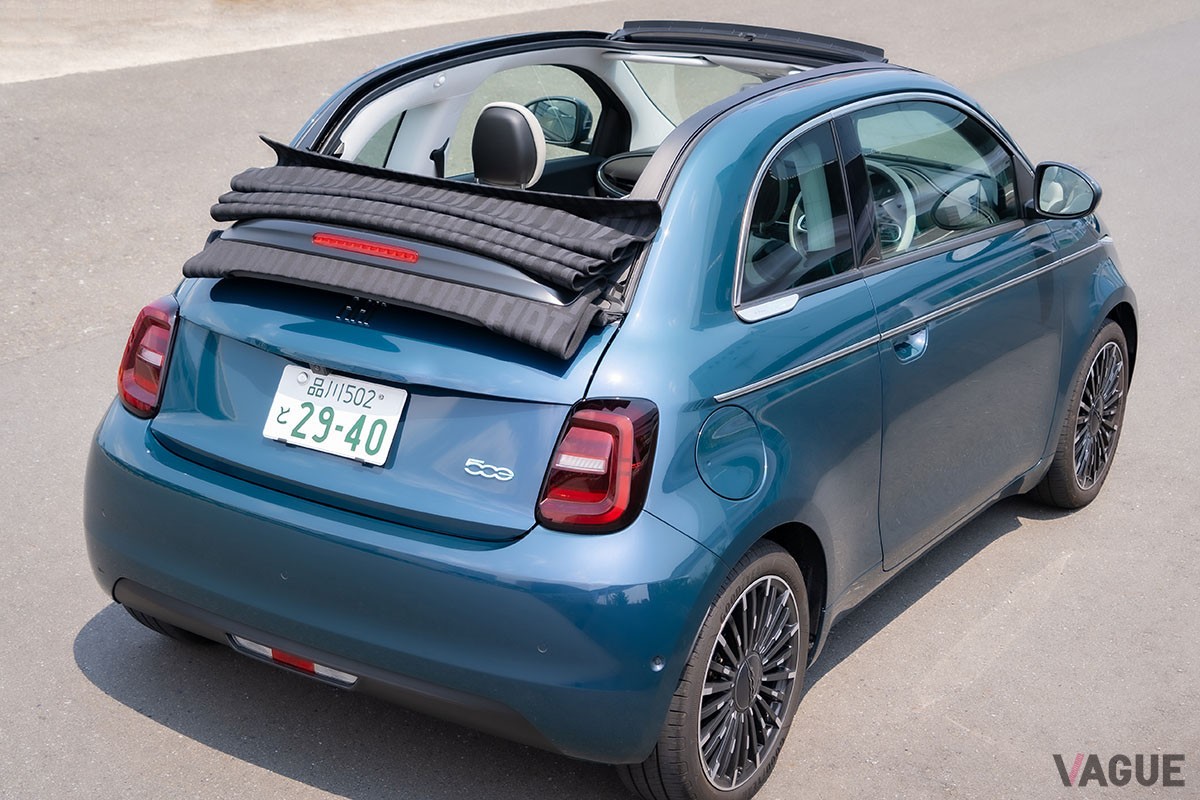 フィアット「500e」と2週間暮らしてEVの美点と欠点を実感。自宅に充電設備があり“2台持ち”が許されるなら、導入へのハードルは意外と低いかも