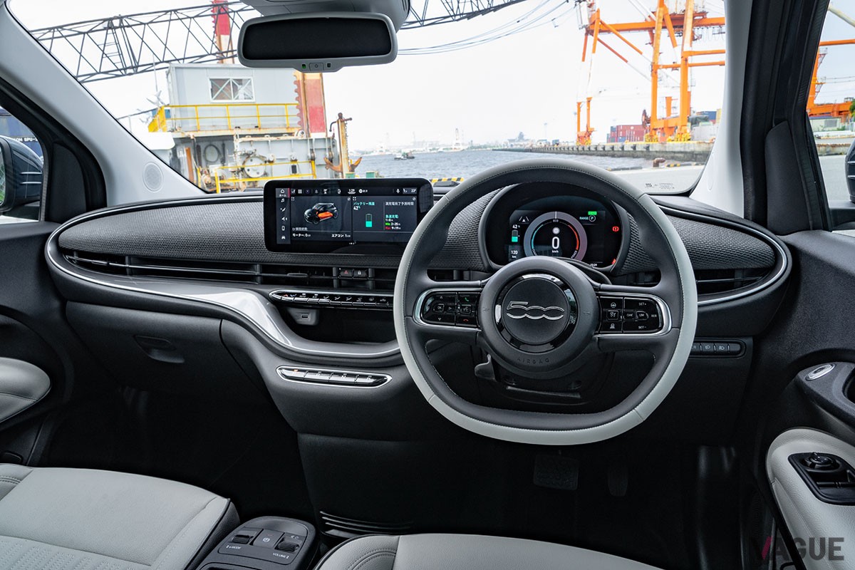 フィアット「500e」と2週間暮らしてEVの美点と欠点を実感。自宅に充電設備があり“2台持ち”が許されるなら、導入へのハードルは意外と低いかも