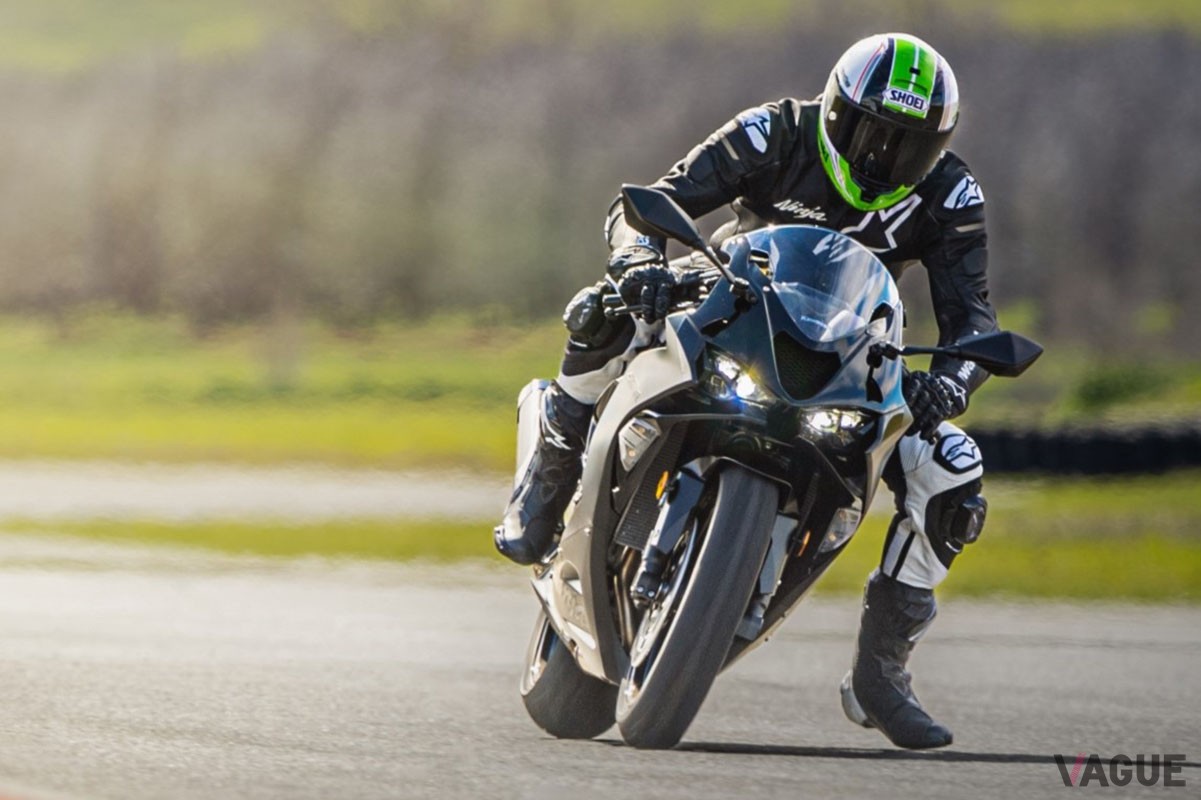 4年ぶりのモデルチェンジでデザインだけでなく中身も進化したカワサキ「Ninja ZX-6R」