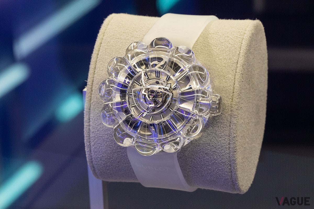 去る11月13日には都内にてローンチを祝したイベント“HUBLOT SAPPHIRE NIGHT”を開催