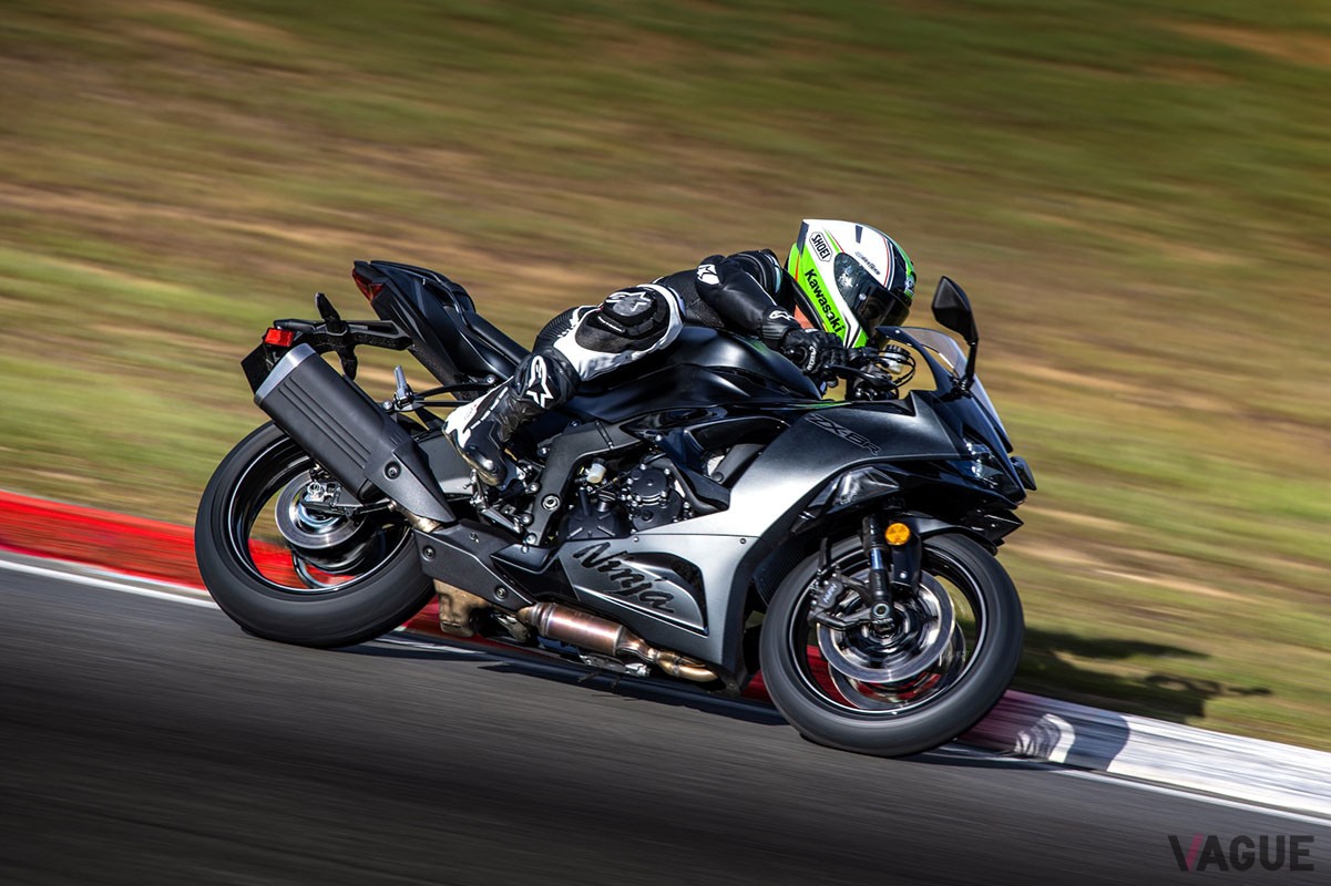 4年ぶりのモデルチェンジでデザインだけでなく中身も進化したカワサキ「Ninja ZX-6R」