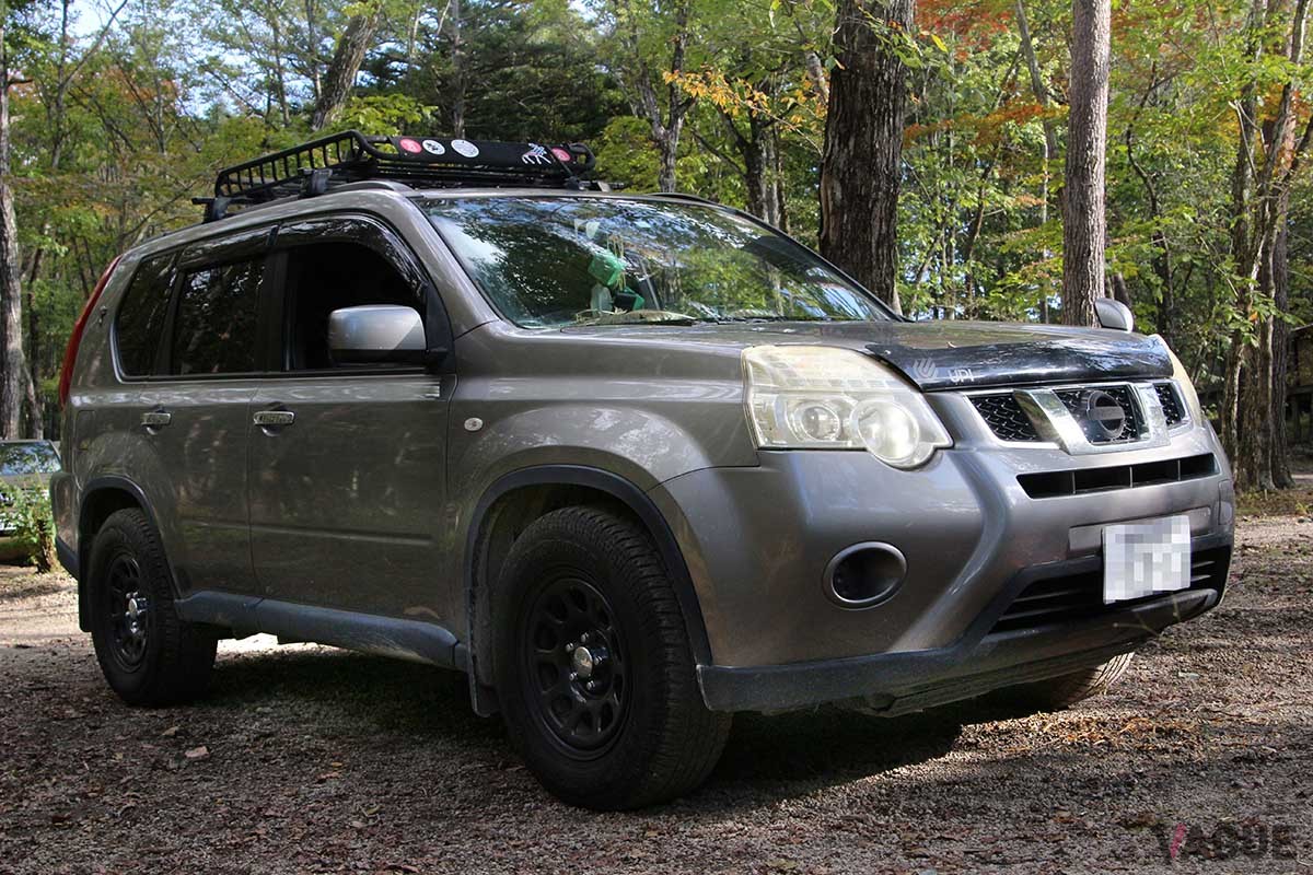 越山さんにとって、X-TRAILはハイエースやランドクルーザーほど大きくないし、それほどスピードは出ないけれど森遊びには十分なんだとか。特段凝った装備はないとのことですが、シートヒーターだけは付けているそう