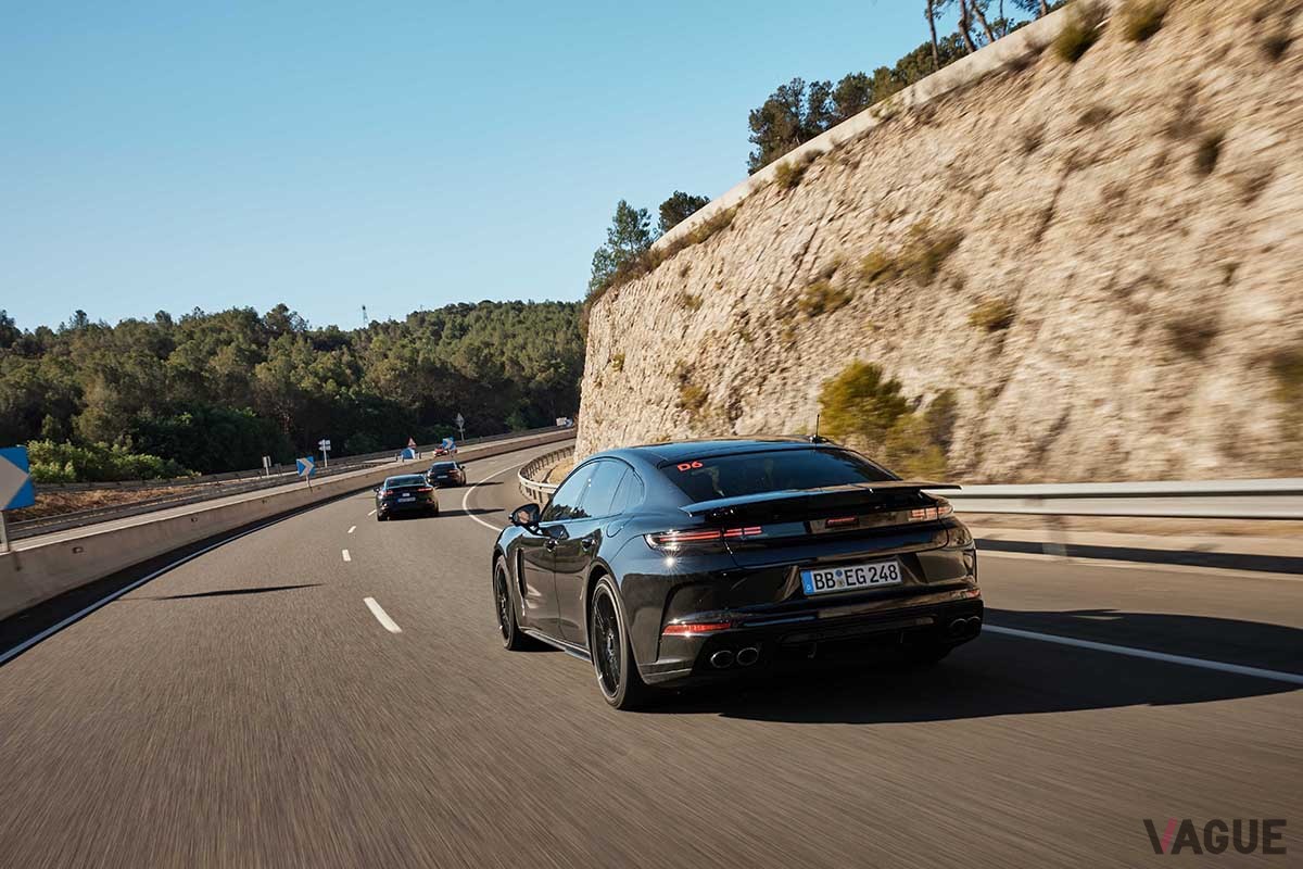 ポルシェ新型「パナメーラ」の最終テスト風景