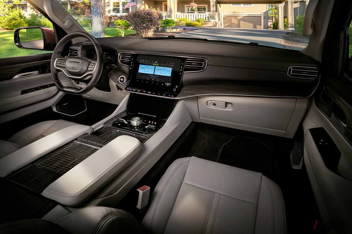 米国で発表されたジープ「ワゴニア」2024年モデルのインテリア