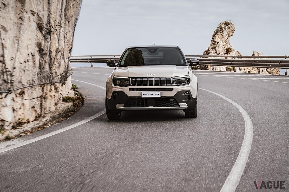欧州市場で受注が10万台を突破したジープ新型「アベンジャー」。日本でもまもなく登場する予定だ