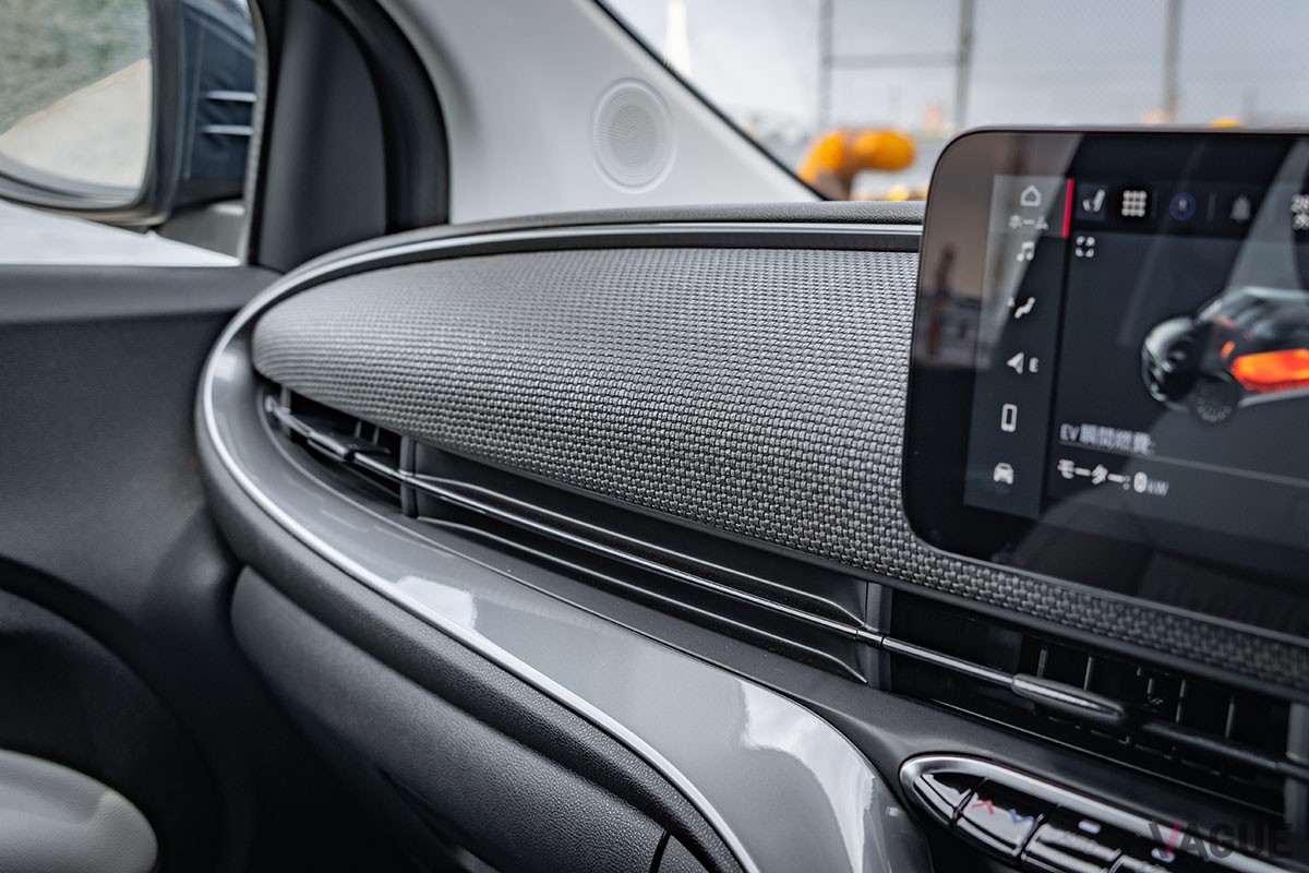フィアット「500e」と2週間暮らしてEVの美点と欠点を実感。自宅に充電設備があり“2台持ち”が許されるなら、導入へのハードルは意外と低いかも