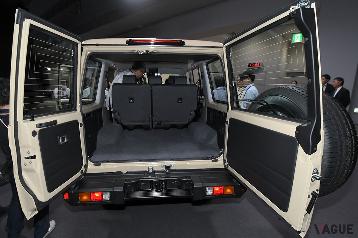 デザインだけでなくメカニズム面もしっかり進化。走破性も快適性もアップしたトヨタ新型「ランドクルーザー70」