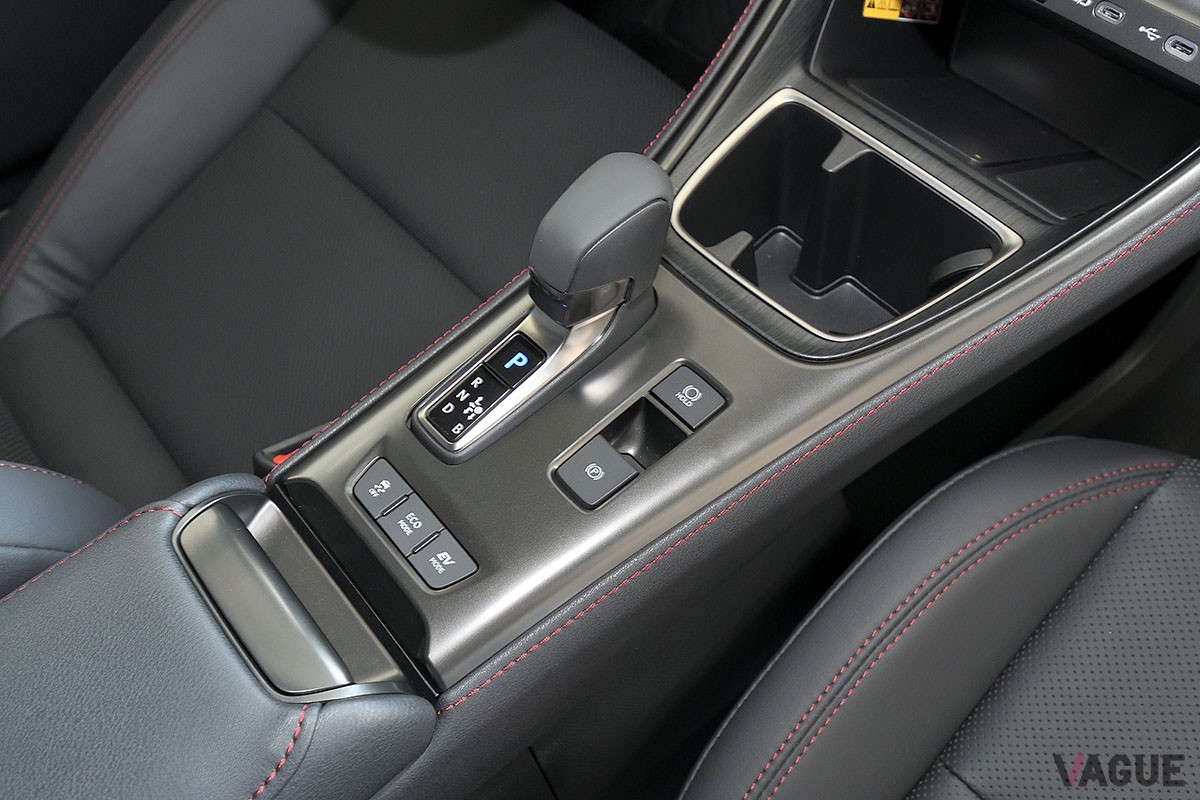 2023年秋に正式発表予定のレクサスのラグジュアリー・コンパクトSUV「LBX」。内外装や走りはレクサスらしく高級感あふれる仕上がり